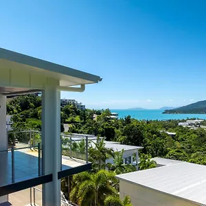 Airlie Summit Aparthotel