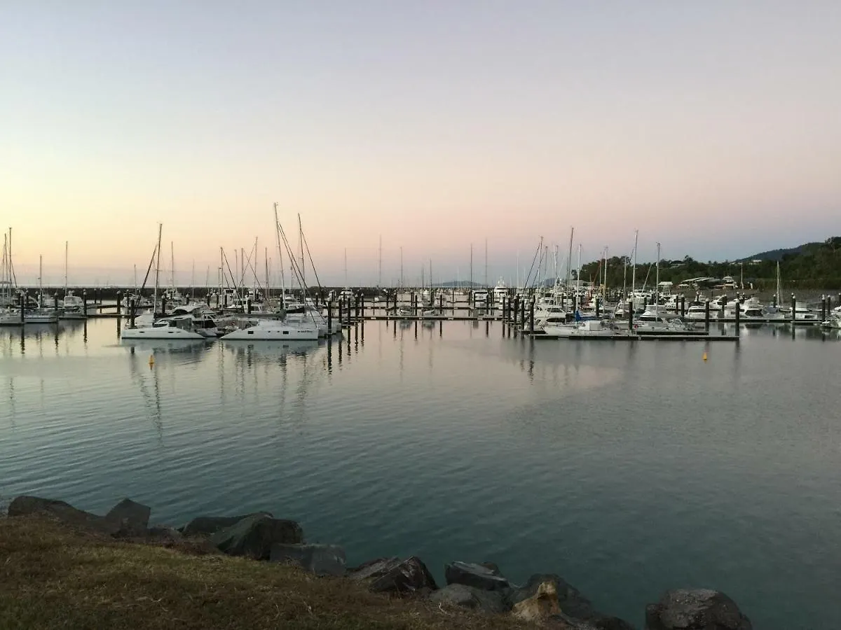 Island Views Airlie Beach