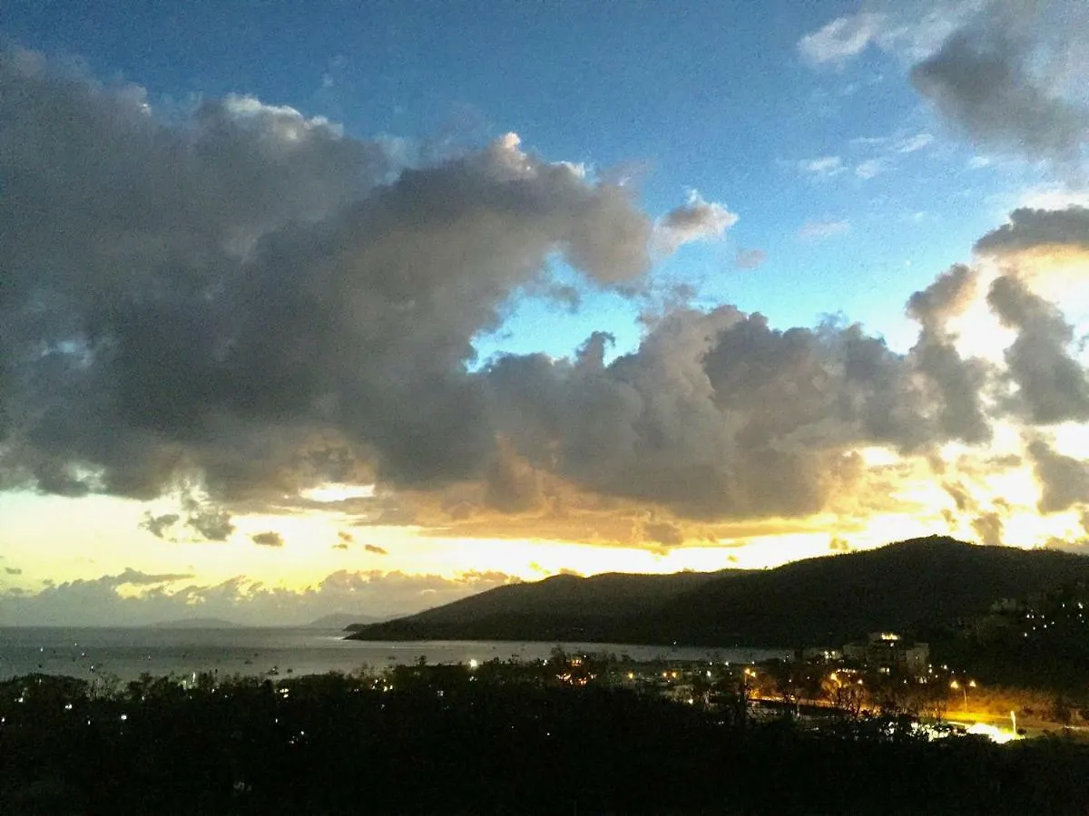 Island Views 4*, Airlie Beach